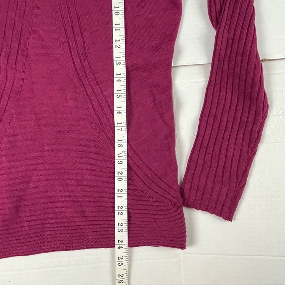 Krimson Klover 100% Wool Women Sz M V-Neck Sweater Pullover Blouse Dark Pink - Picture 9 of 9